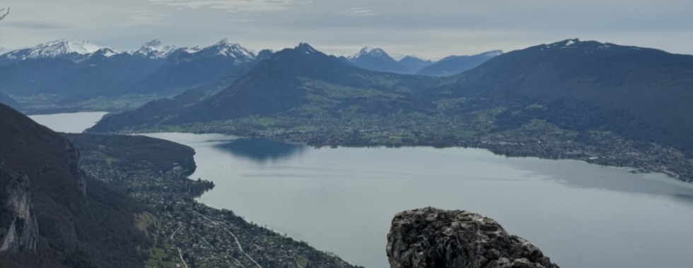 [Bornes] Monts Veyrier et Baron depuis Annecy