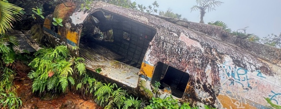 [Guadeloupe] L’avion depuis les bains jaunes